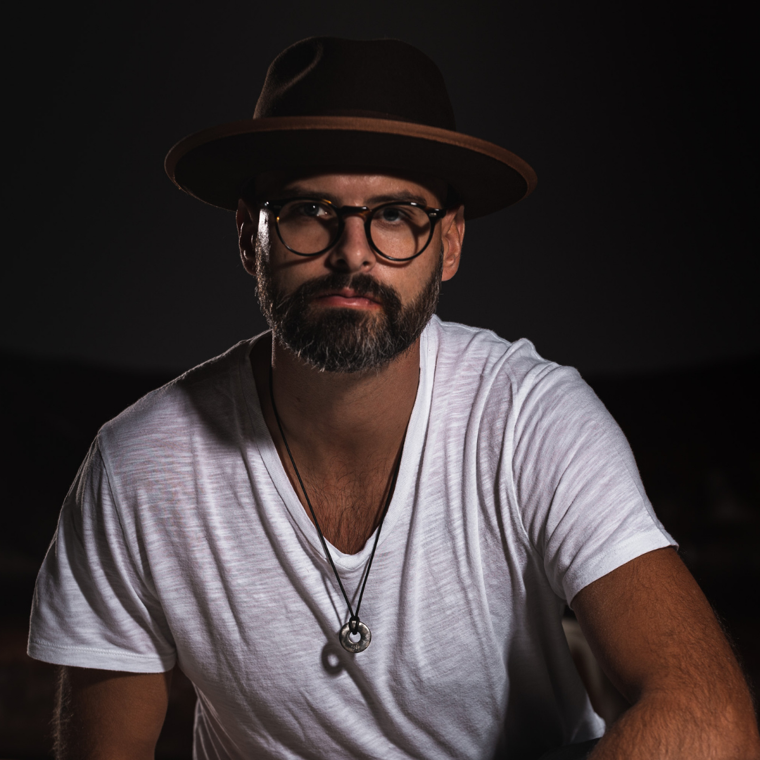 Artisan crafted Amor Fati Necklace - Fire - Bleu Nomade Made in Italy following traditional jewelry techniques.